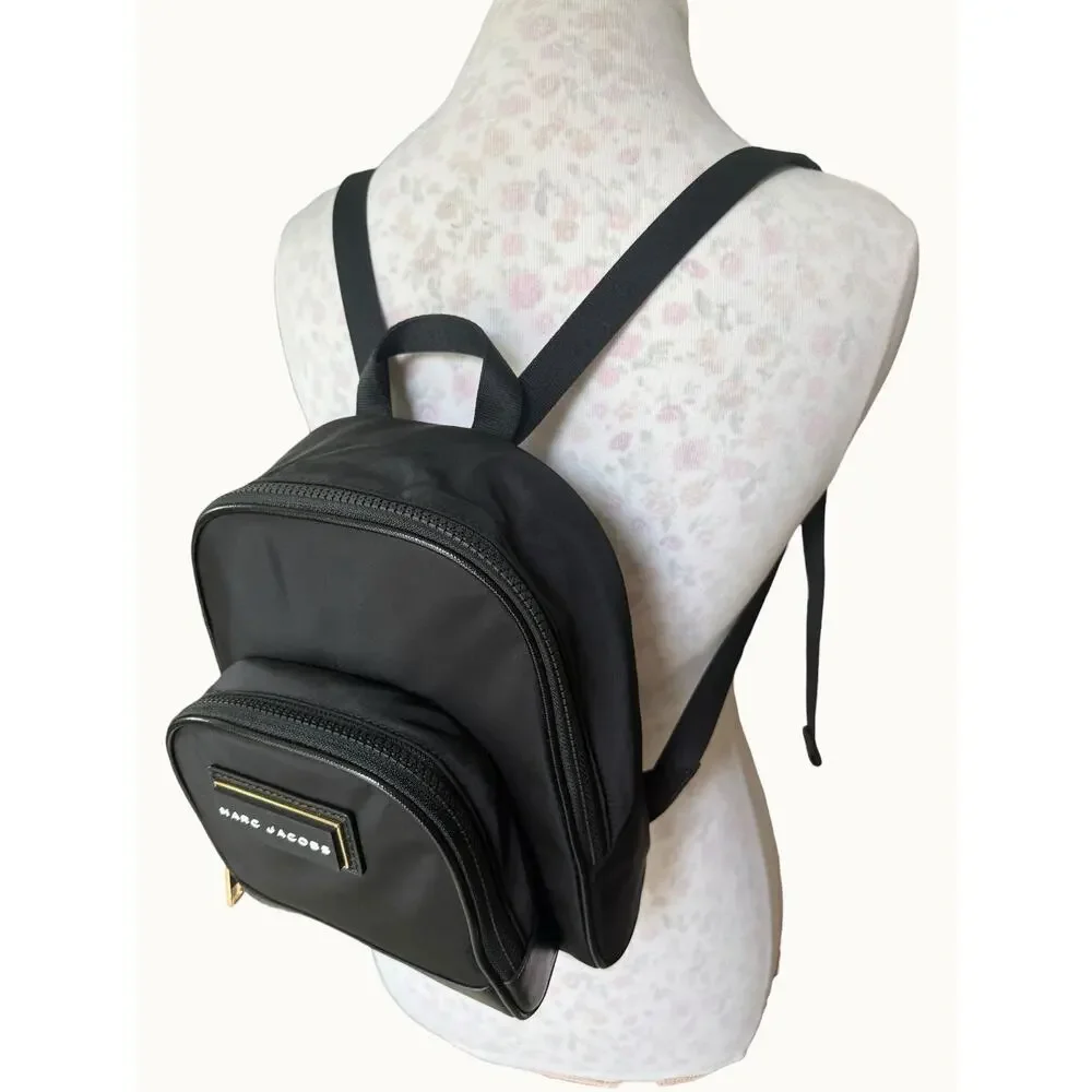 Marc Jacobs small sleek
